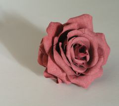 Róża, broszka,  kwiat z materiału, formowany len, 9x9cm, flower made of material