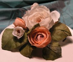 broszka, róże, jedwab i len,  kwiat z materiału,millinery silk flowers, handmade, 12x12cm, flower made of material